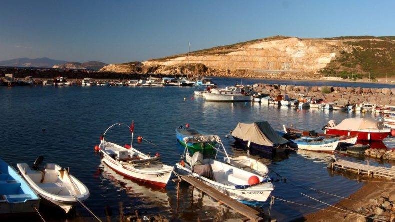 İzmir’in Sonbahar Gözdesi: Sadece 844 Kişinin Yaşadığı Sakin Bir Köy
