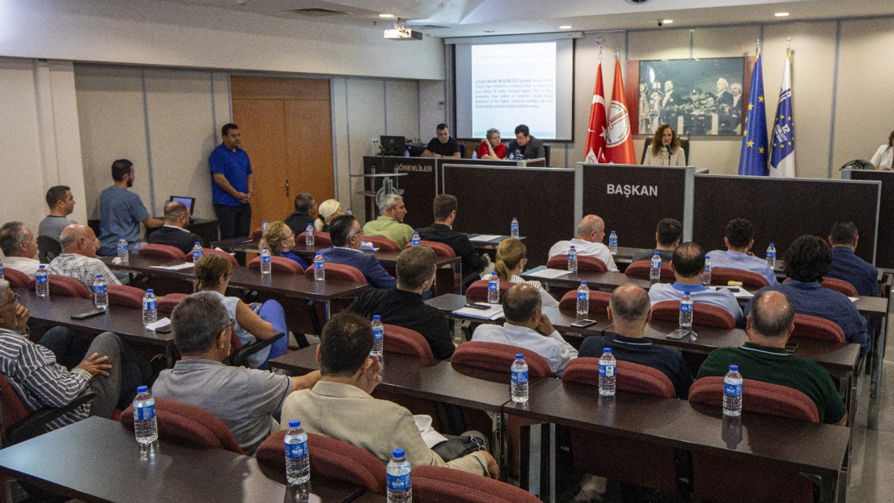 Karşıyaka Mali Krizle Mücadele Ediyor