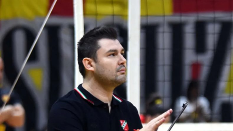 Karşıyaka'da Şaşırtan Ayrılık: O İsim Kulübe Veda Etti!