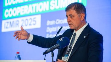 Tugay'dan Demokrasi ve İş Birliği Vurgusu: Sınırları Aşmalı, Ortak &Ccedil;&ouml;z&uuml;m İ&ccedil;in El Ele Vermeliyiz