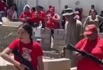 Ülke Savaş Alarmına Geçti, Kadınları da Askere Aldılar