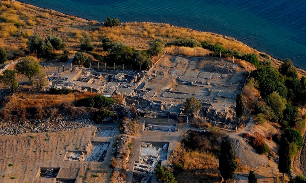 Ildırı Antik Tiyatrosu