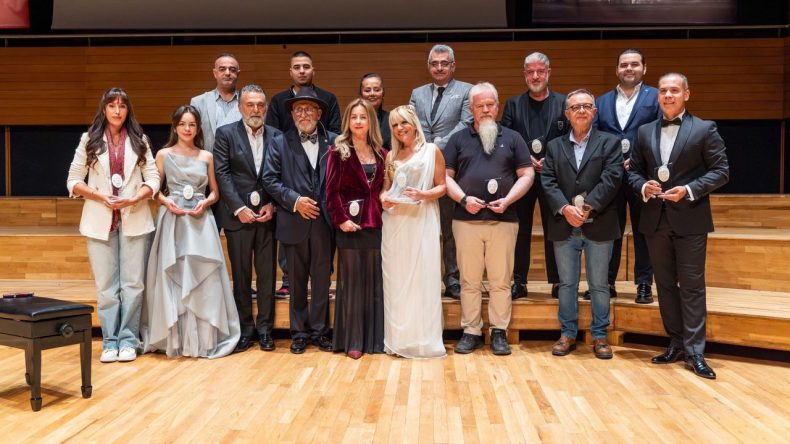 4. Bizimizmir Homeros Ödülleri Sahiplerini Buldu