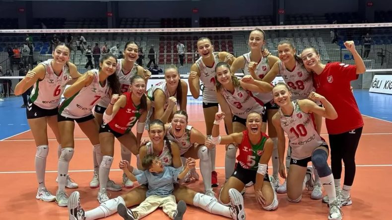 Dört dörtlük Karşıyaka: Filede kayıpsız devam ediyor