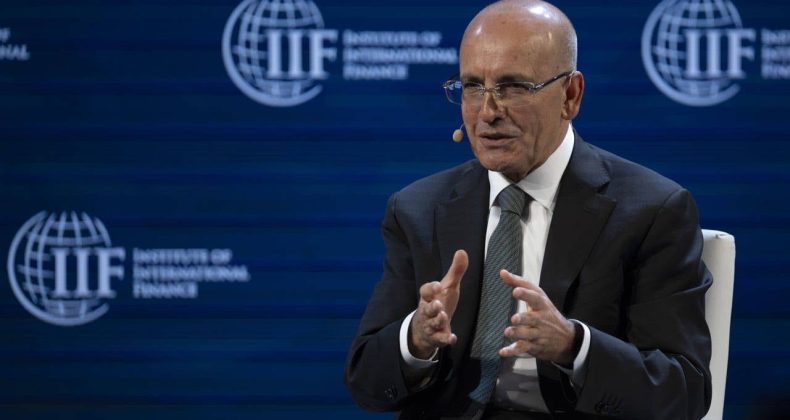 Hazine ve Maliye Bakanı Mehmet Şimşek&rsquo;ten Kredi A&ccedil;ıklaması