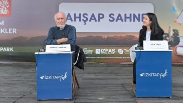 İZKİTAP’ın Onur Konuğu Mehmet Eroğlu: "Yazmazsam Yaşamam!"