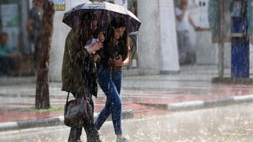 İzmir için sağanak yağış uyarısı: Sıcaklıklar düşüşte