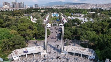 İzmir Kitap Fuarı kapılarını açıyor: 10 gün boyunca edebiyat, müzik ve sanat bir arada