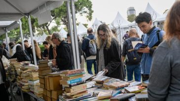 İzmir Kitap Fuarı Kültürpark’ta Devam Ediyor