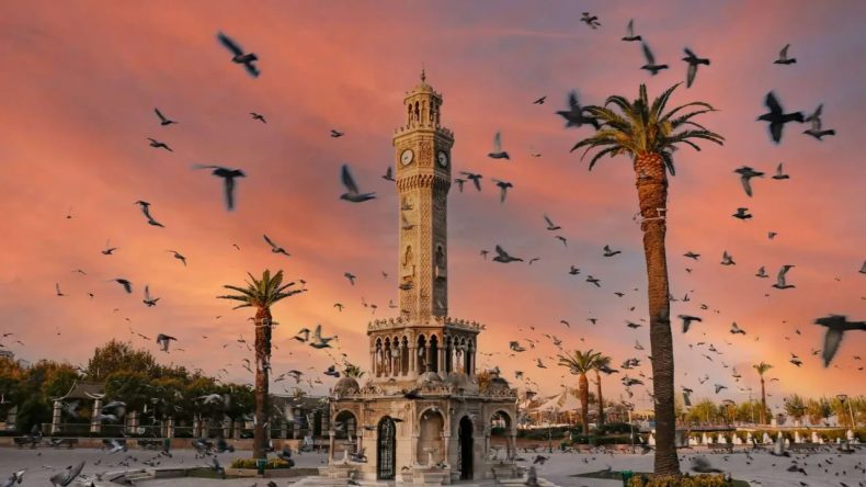 İzmir, Sanatın Başkenti Olma Yolunda: Türkiye Kültür Yolu Festivali Başlıyor