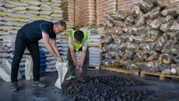 İzmir'de Kış Öncesi Artan Denetimler: Uygunsuz Kömür Satışlarına Yasağın Getirilmesi