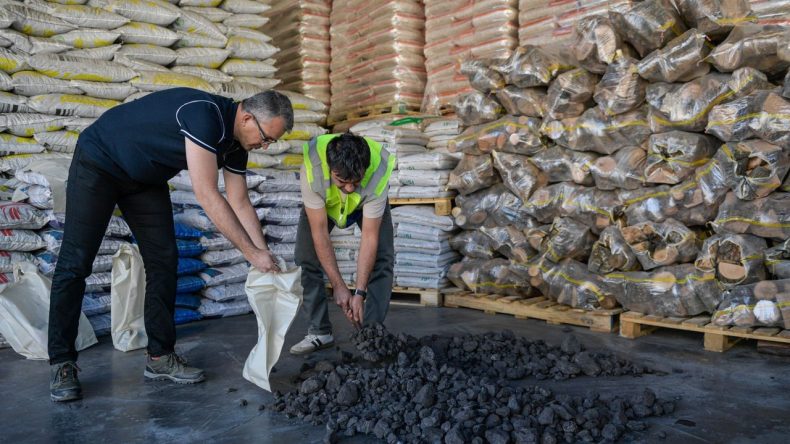 İzmir'de Kış Öncesi Artan Denetimler: Uygunsuz Kömür Satışlarına Yasağın Getirilmesi