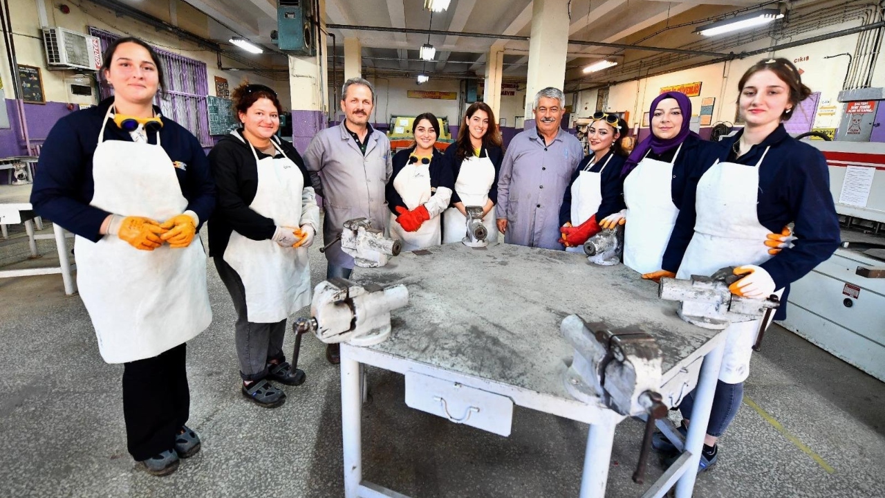 İzmir Büyükşehir Belediyesi Projeleri