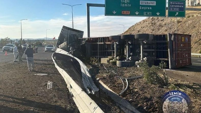 İzmirli Sürücüler Dikkat: Koyundere Kavşağı'nda Trafik Kazası