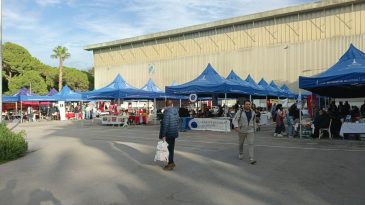 İzmirli Yazarların İZKİTAP Fuarı'na Eleştirisi: Üvey Evlat Olarak Görülüyoruz