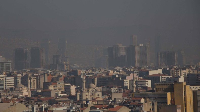 İzmir’de Hava Kalitesi Raporu Endişe Veriyor