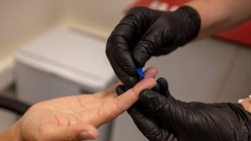 İzmir’de Kimliksiz ve Ücretsiz Test Hizmeti: 20 Dakikada Sonuç Alınıyor, Bilgiler Sistemlerde Yer Almıyor