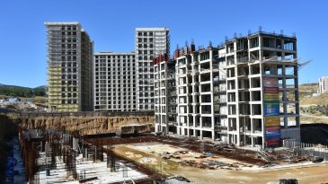 Kooperatif Mağdurlarından İsyan: "B&uuml;y&uuml;kşehir Belediyesi Resmi Garant&ouml;r Olmalı"