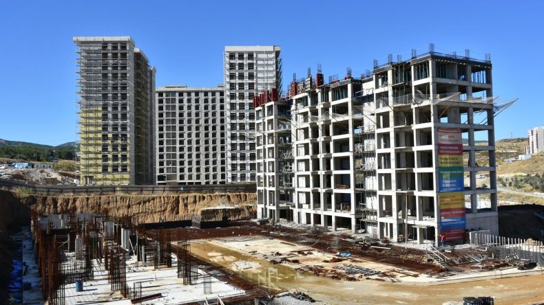 Kooperatif Mağdurlarından İsyan: "Büyükşehir Belediyesi Resmi Garantör Olmalı"