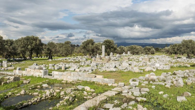 Şiirin Eski Başkenti: Teos Antik Kenti