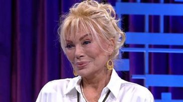 Akciğerinde Kitle Tespit Edilen Semiramis Pekkan'dan Peruk Hakkında A&ccedil;ıklama