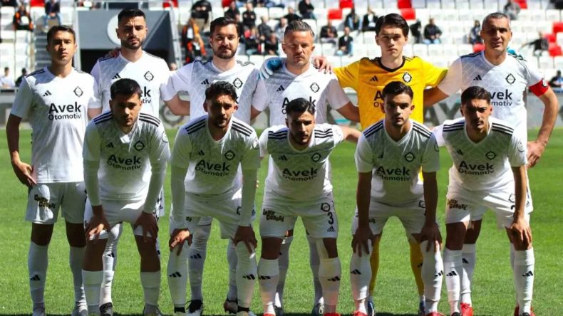 Altay, Balıkesirspor'a 1-0 Yenildi