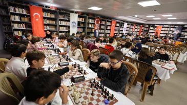 Atatürk, Efes Selçuk'ta Satranç Turnuvasıyla Anıldı