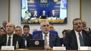 Bakan Işıkhan Borçlu Belediyeleri Açıkladı: İzBB Birinci Sıradaki Yerini Korudu!