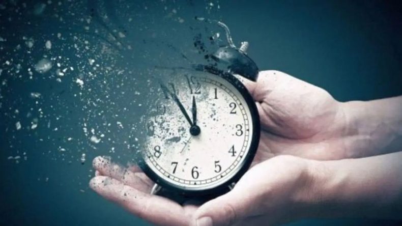 Bilim Dünyasında Yeni Tartışma: Zaman Bir Illüzyon Olabilir Mi?