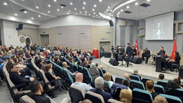 Bornova Belediyesi Kursiyerlerinden Atatürk Anısına Muhteşem Performans