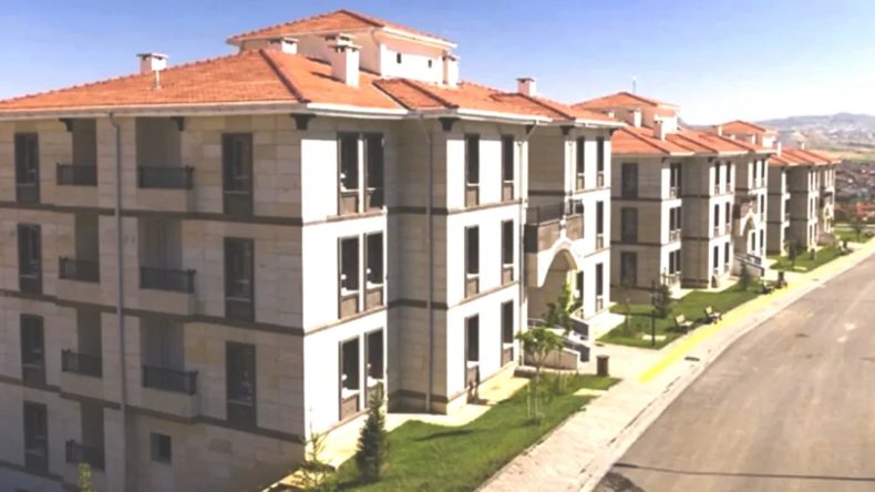 CHP Grup Başkanvekili İnanç’tan TOKİ Çıkışı: 15 Bin Konutun Menemen’e Yapılması Dikkat Çekici!