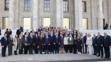 CHP İzmir'den Özel'e ziyaret: En büyük desteği İzmir verecek