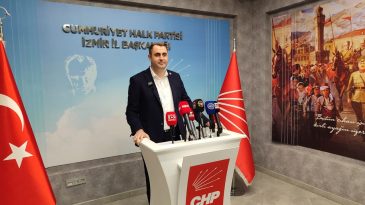 CHP'li G&uuml;&ccedil;'ten AKP'nin İzmirli Siyaset&ccedil;ilerine Tepki: Hepsi Ayrı Telden &Ccedil;alıyor