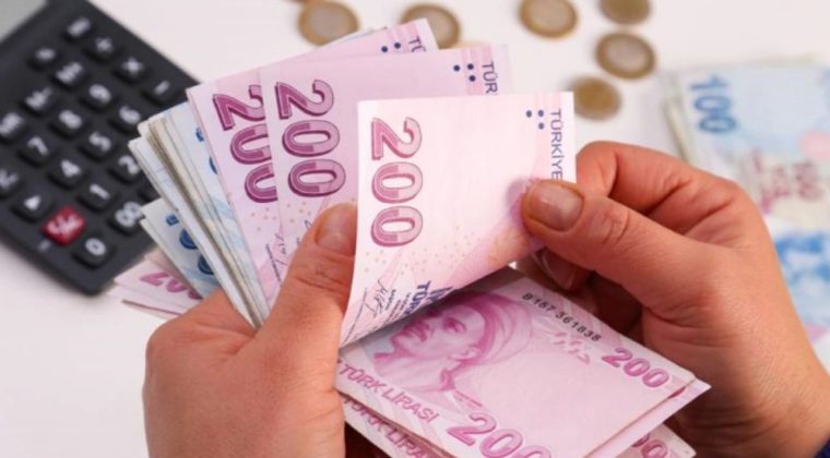Ekonomik Kriz: Türkiye'nin Yüzde Elli'si Bankalara Borçlu!