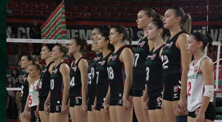 Endo Karşıyaka, Evinde Beklenmedik Mağlubiyetle Tanıştı!