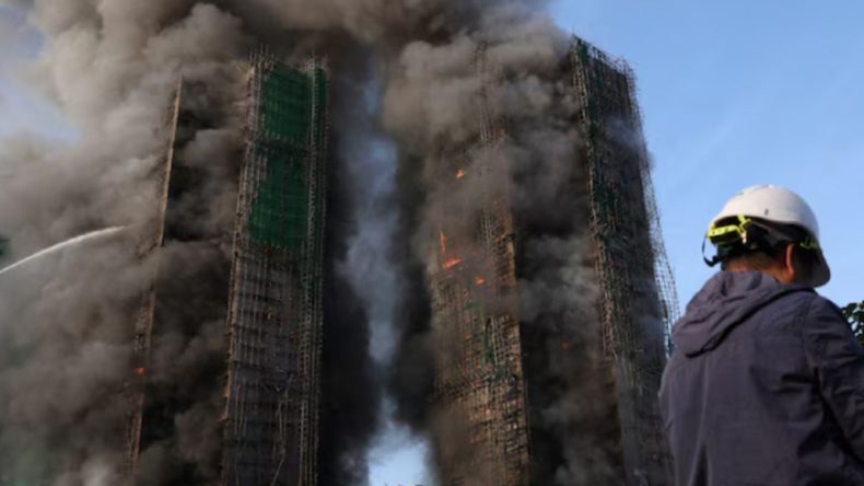 Hong Kong'da Korkunç Yangın: 36 Kişi Hayatını Kaybetti