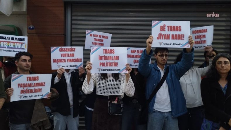 İzmir Barosu'ndan Nefret Suçu Mağduru Transları Anma Günü’nde Bayrak Gerilimi