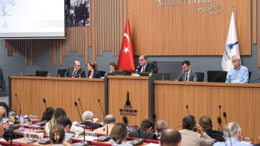 İzmir Büyükşehir Belediyesi'nin 2026 Yılı Bütçe Rakamları Açıkladı