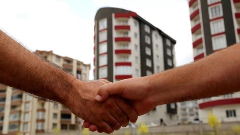 İzmir de Dâhil 51 İl'deki 512 Taşınmaz Açık Artırmayla Satılacak: Bakanlıktan Açık Artırma Tarihi Duyurusu