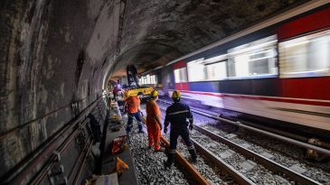 İzmir Metrosu'nda Kapsamlı Bakım Çalışmaları