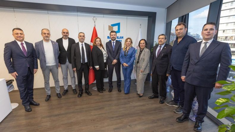 İzmir Yerel Basınından BİK Genel Müdürü Abdulkadir Çay’a Ziyaret