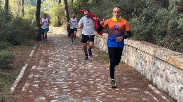 İzmir'de Kistik Fibrozis Farkındalığı İ&ccedil;in Y&uuml;zlerce Sporcu Doğada Koştu
