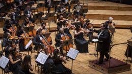 İzmir'de Klasik Müzik Şöleni