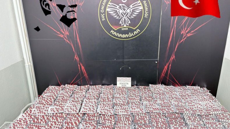 İzmir'de Uyuşturucu Operasyonu: 3 Zanlı Tutuklandı