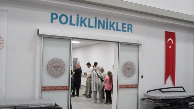 İzmir'deki 9 Hastane Depreme Dayanıksız: Sağlık Yatırımlarında Üvey Evlat Muamelesi!