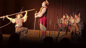 İzmirliler Sanatla Buluşuyor: Opera, Bale, Tiyatro ve Konserler!