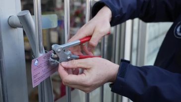 İzmirlilerin Sağlığı Tehlikeye Atıldı: 30 Ton Gıda &Uuml;r&uuml;n&uuml; İmha Edildi