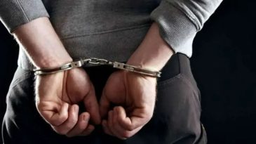 İzmir&rsquo;de 23 Yıl Hapisle Aranan Uyuşturucu Taciri Ele Ge&ccedil;irildi