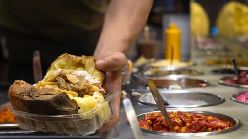 İzmir’de Kumpir Faciası Davasında Sanık: "Biz Kendimiz de Yedik"