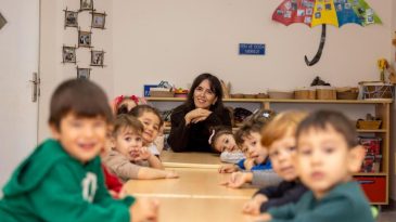 İzmir&rsquo;de Tatlı Tesad&uuml;f: Eğitim G&ouml;rd&uuml;ğ&uuml; Anaokuluna &Ouml;ğretmen Oldu